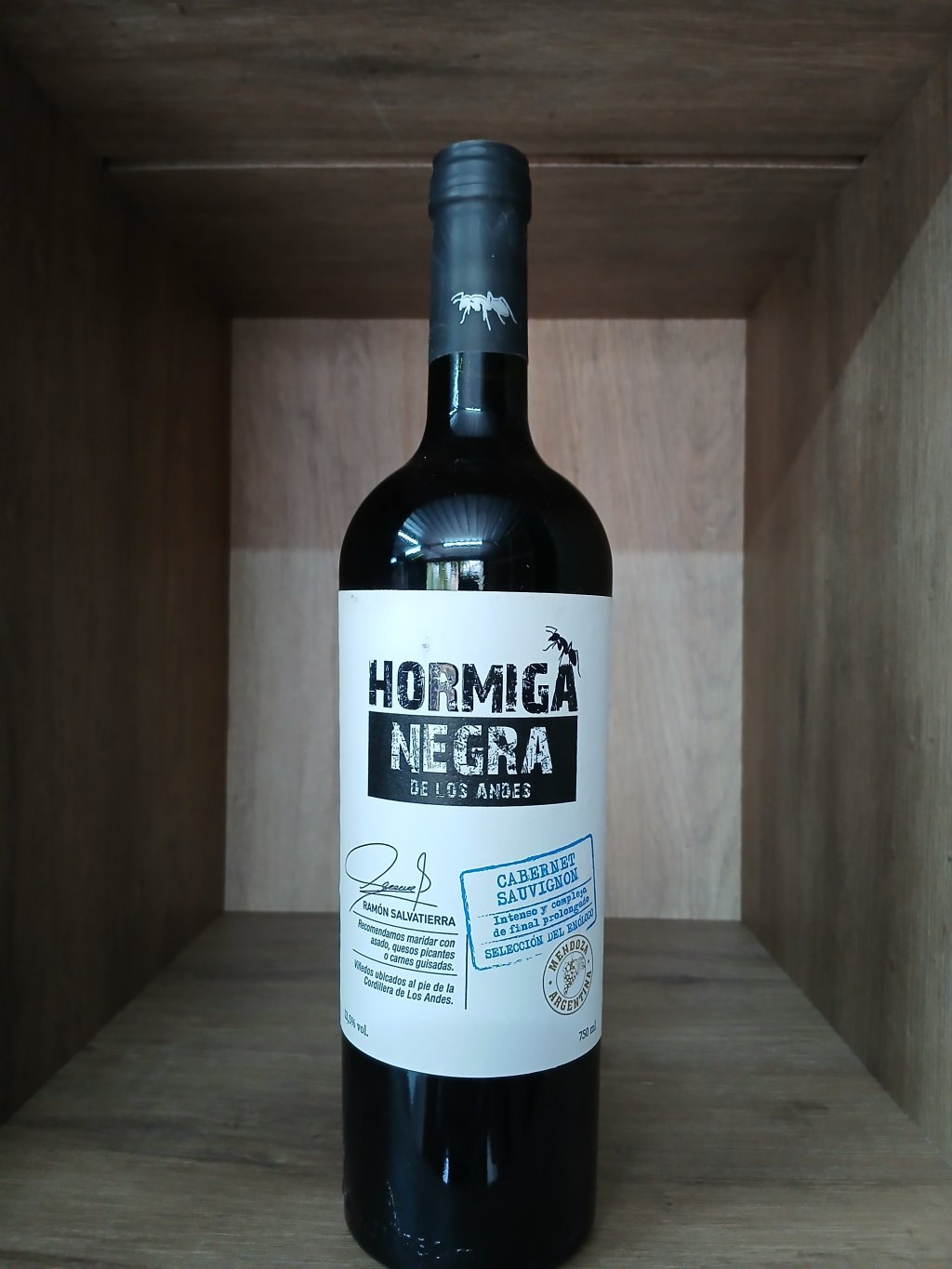 HORMIGA NEGRA 