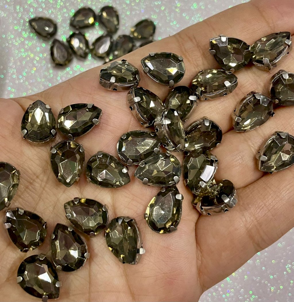 Chaton Engrampado GOTA Limport FUMÊ 10x14mm 50und