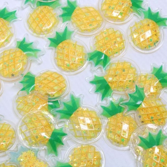 Aplique Plástico transparente Abacaxi 35mm 02und