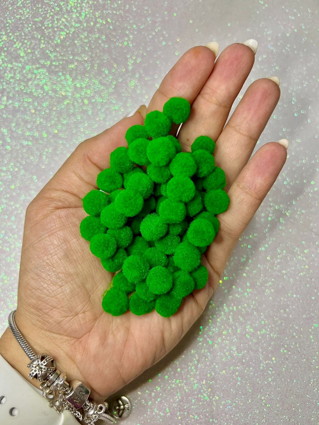 Pompom pp Yama Poliamida Ref2232 VERDE BANDEIRA CLARO 10mm 100und