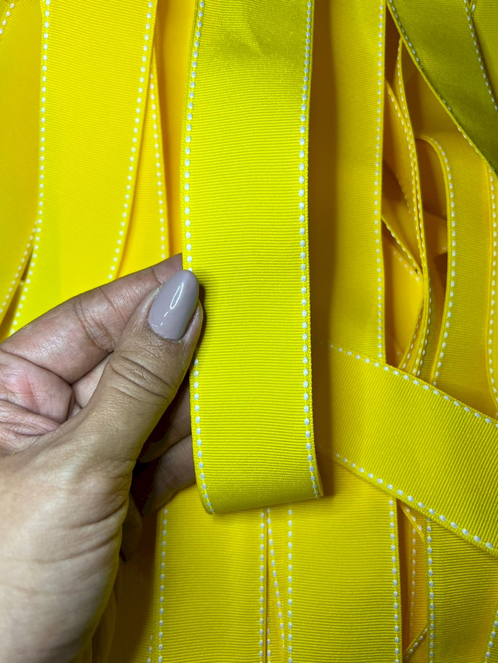 Fita Gorgurão Yama Pespontada n°9 Cor645-DALFFODIL 38mm 05mt