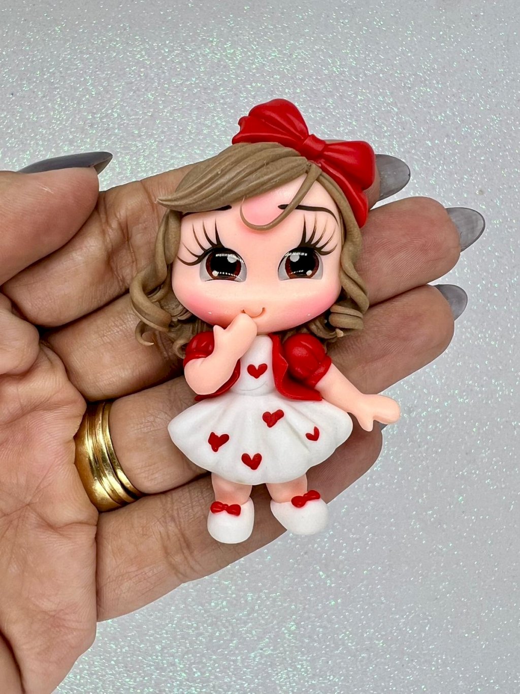 Aplique Biscuit Menina Lovely (Vestido Branco c/Corações) IbBiscuit 01und