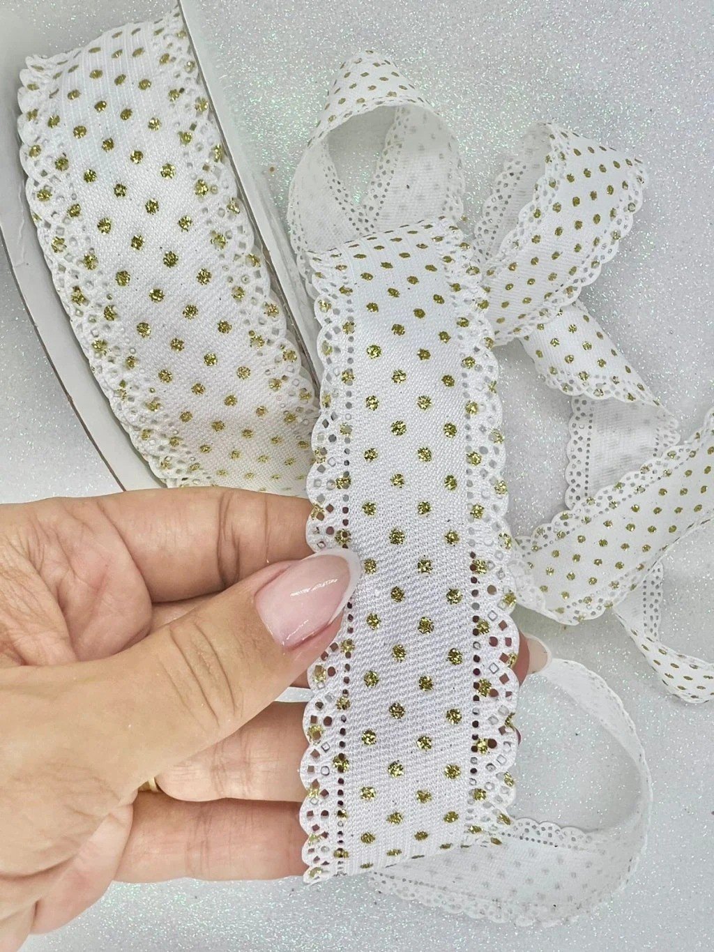 Fita Veludo Cotelê Poá Gliter Lomil Ref:50519 BRANCA 38mm 02mt