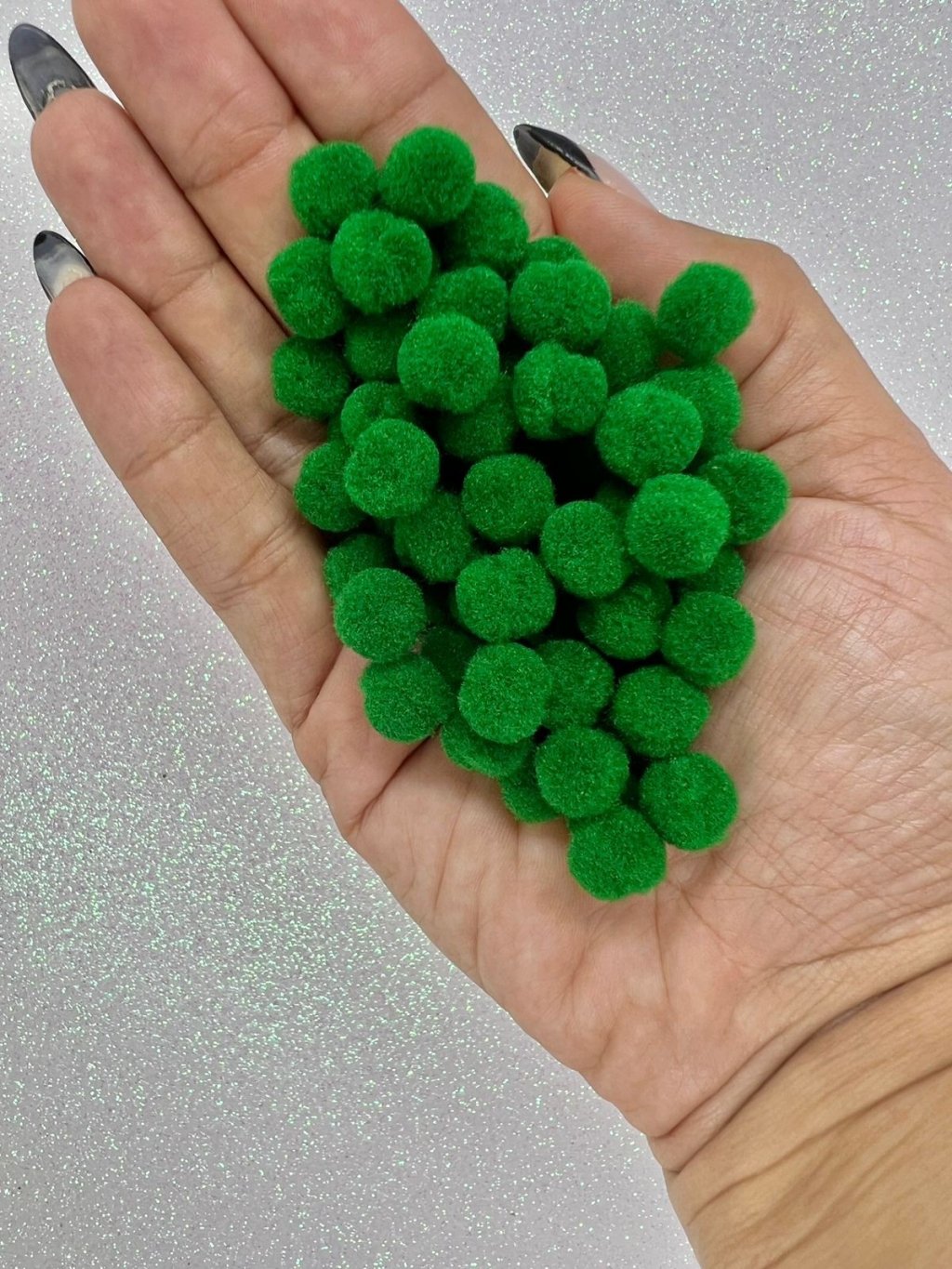 Pompom pp Yama Poliamida Ref2232 VERDE BANDEIRA 10mm 100und