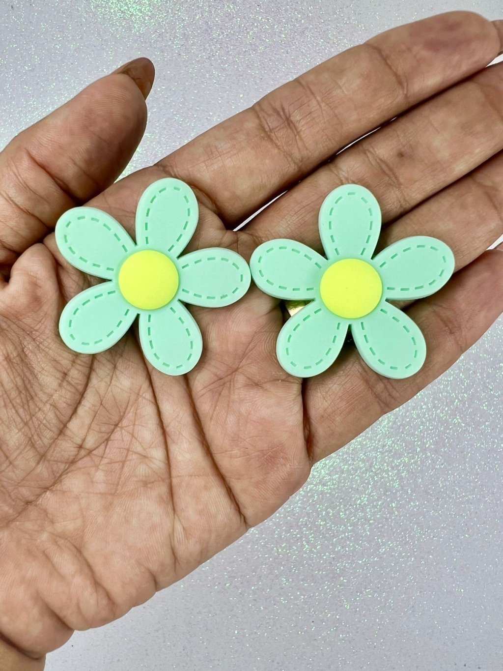 Aplique Emborrachado Flor Pesponto Yama Ref:40363 VERDE CANDY/AMARELO 40mm 02und