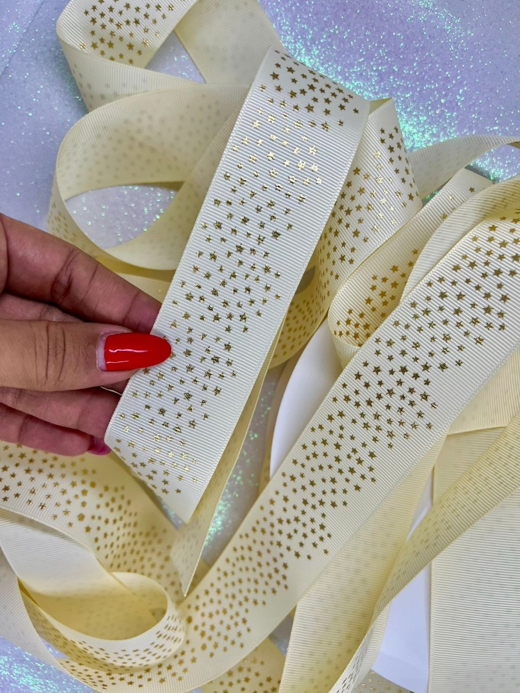 Fita Gorgurão Mini Estrelas/Natal Yama Cor824-ButterMilk/Gold 38mm 05mt