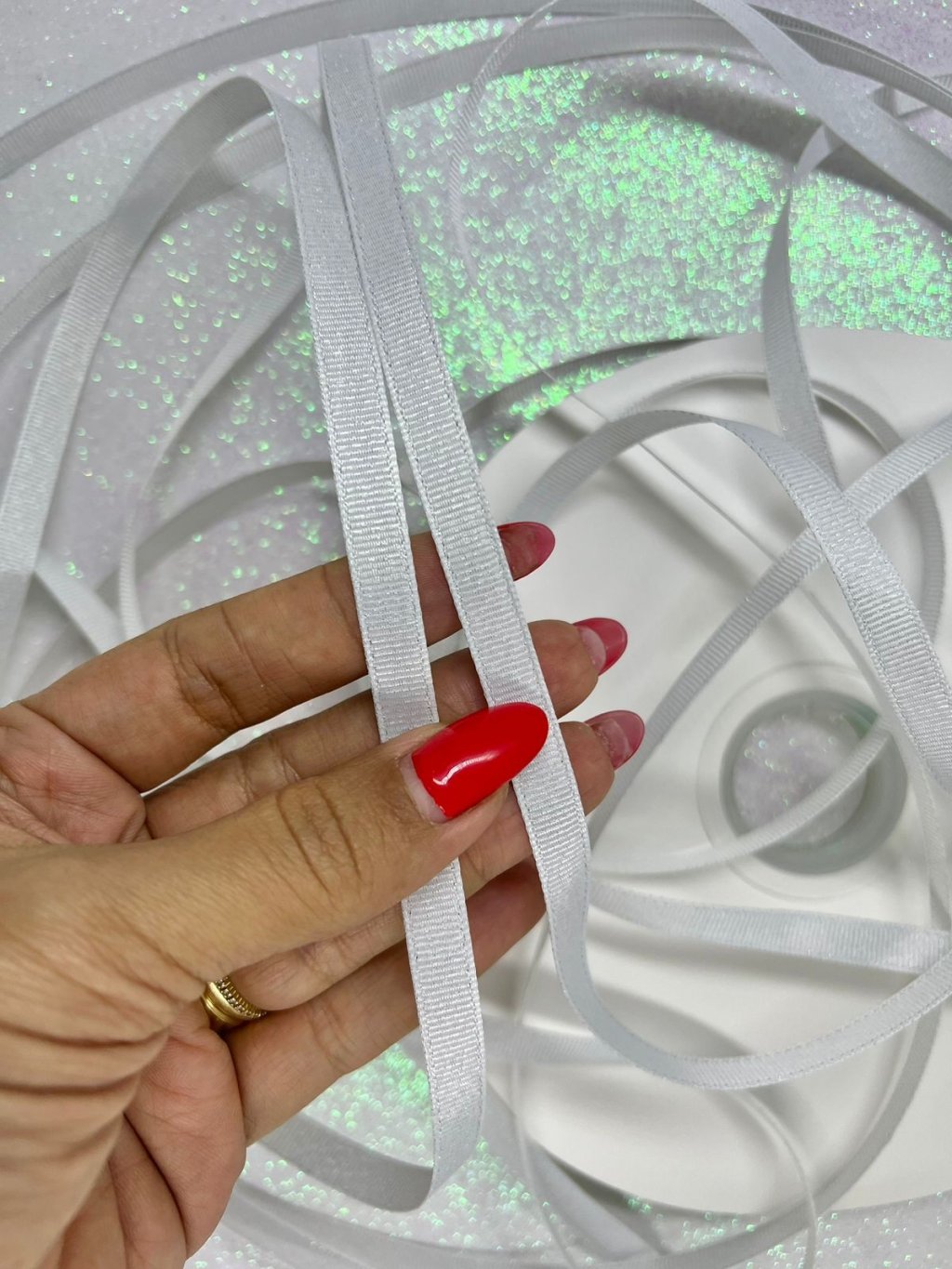 Fita Gorgurão Brilho Yama cor029-White/PRATA 10mm 05mt