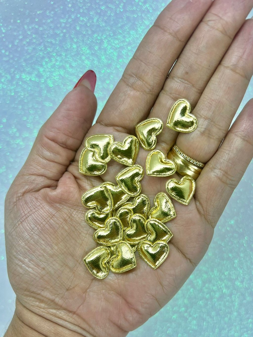 Aplique Mini Coração Metalizado Yama Ref:40369 OURO 15mm 20und