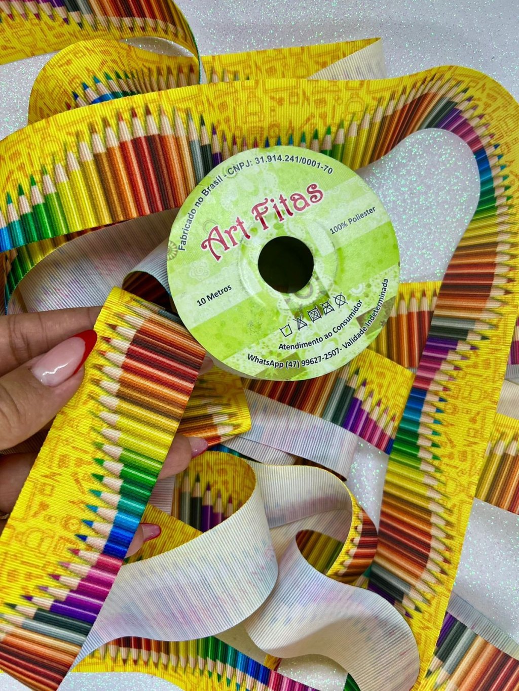 Fita Gorgurão Escolar ArtFitas Ref:G2617 Lápis de Cor(Fundo Amarelo) 38mm 