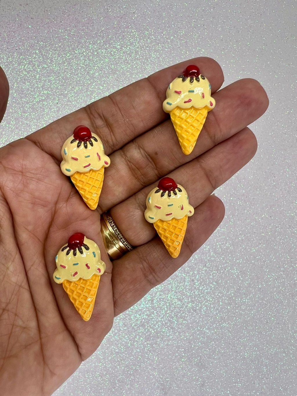 Aplique Resina Sorvete Casquinha Ref:102589 Yama AMARELO 30mm 04Und 