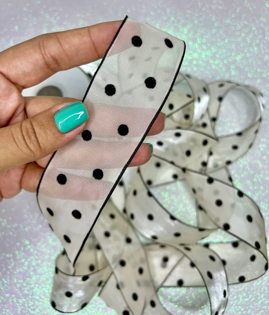 Fita Organza Poá Yama Ref:102669 OFF/PRETO 38mm 02mt 