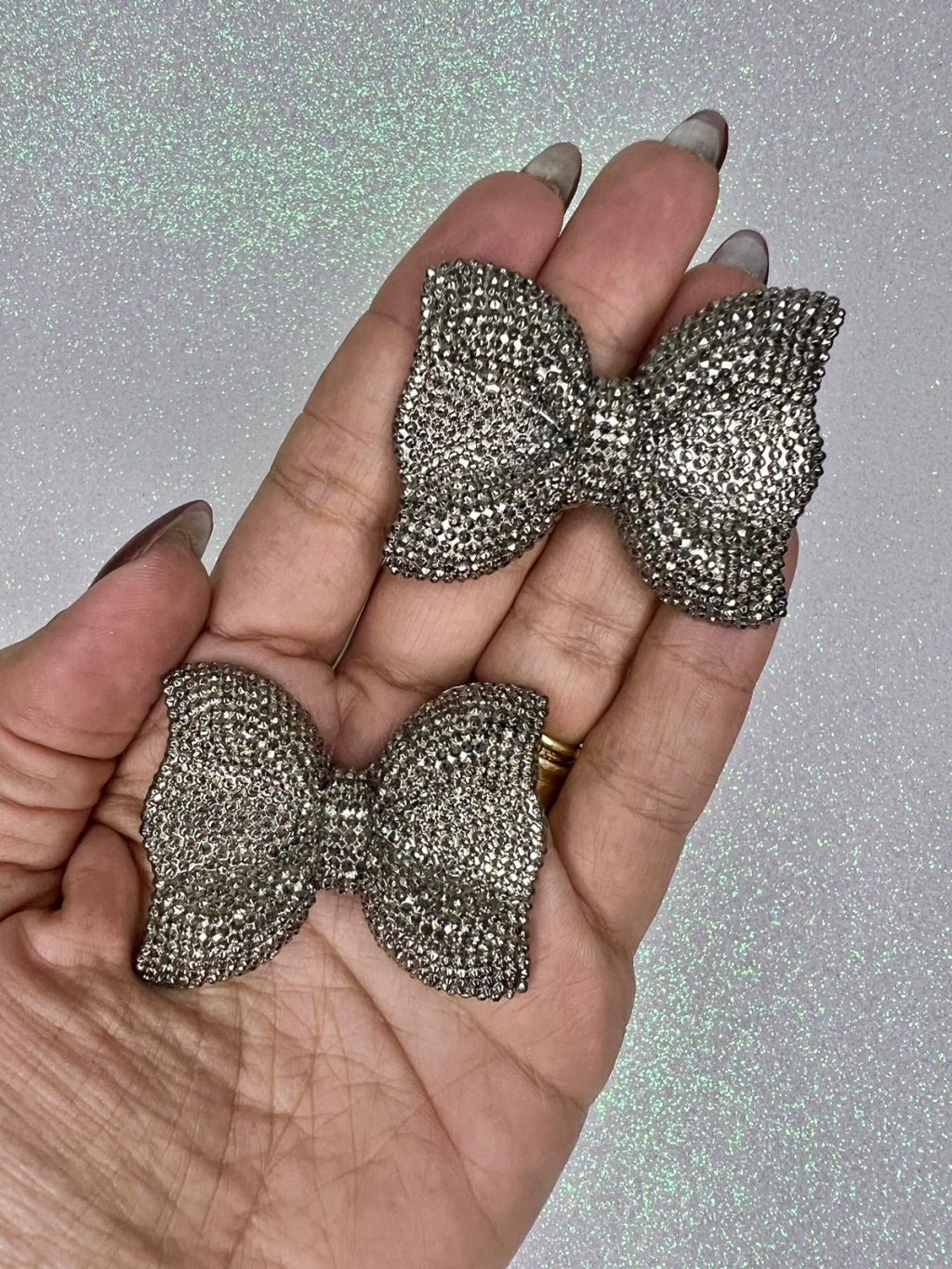 Laço Strass Resina Ref:21051 ONIX 50mm Unidade