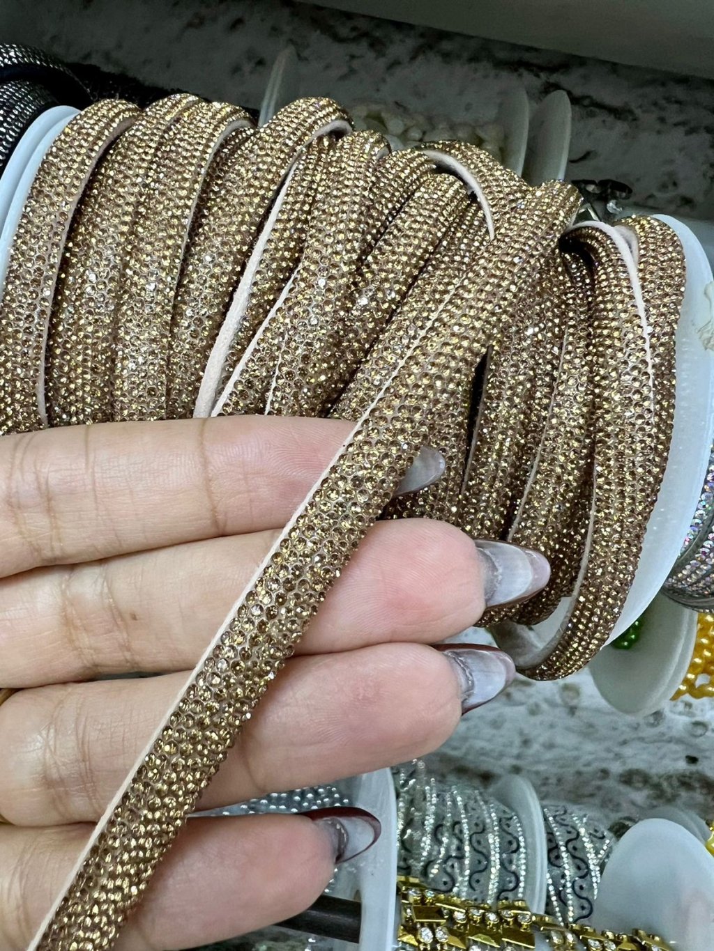 Strass Meia Cana NvAv DOURADO 8mm metro 