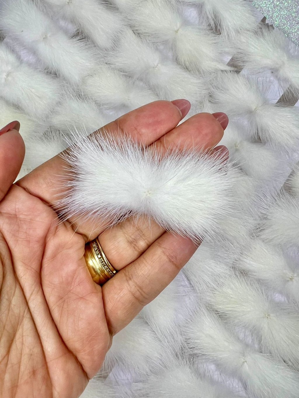 Meio Pompom Pelúcia BIGODE Yama Ref:23675 BRANCO 70mm 02und