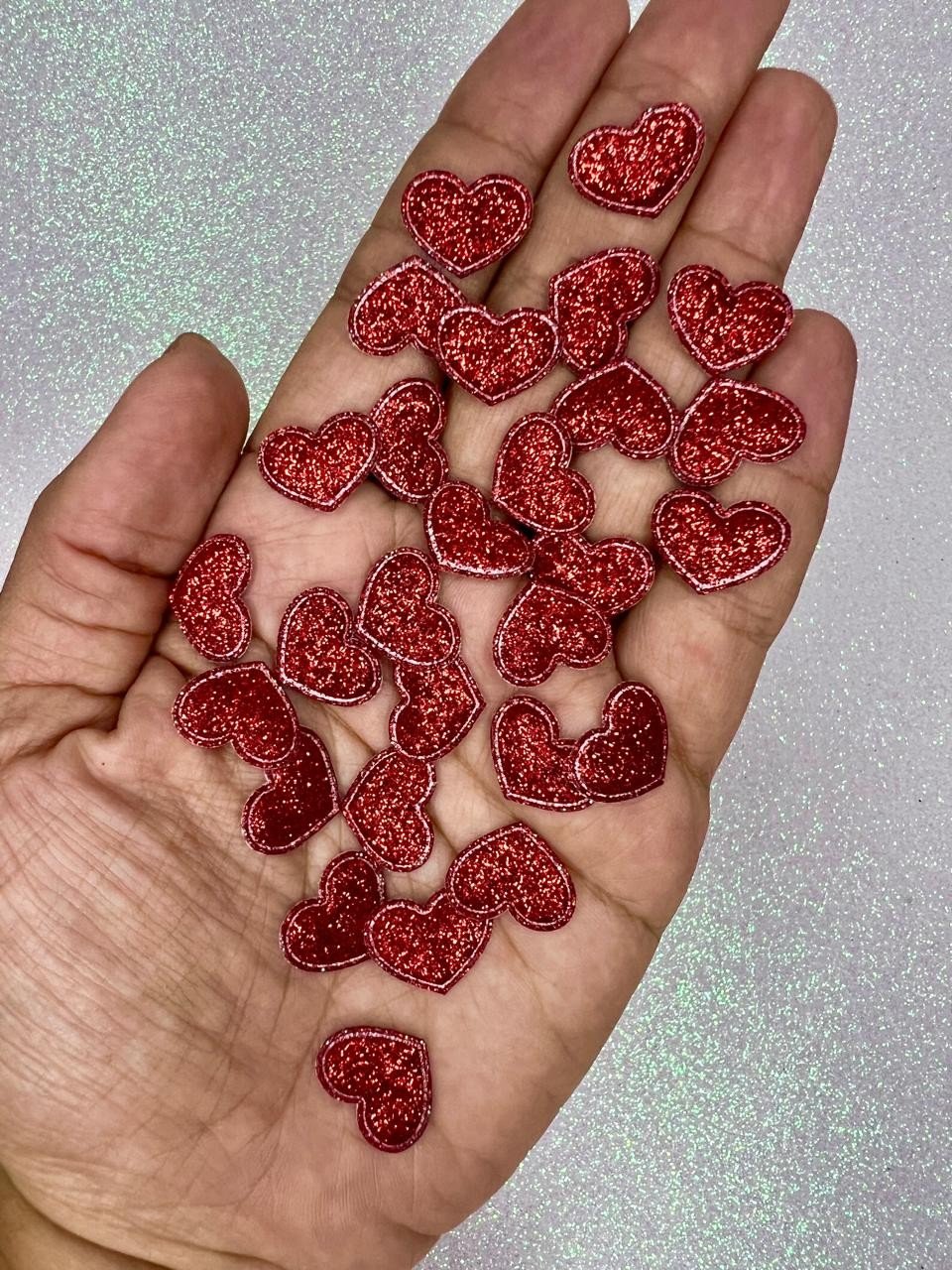 Aplique Mini Coração Gliter Yama Ref:40369 VERMELHO 15mm 20und