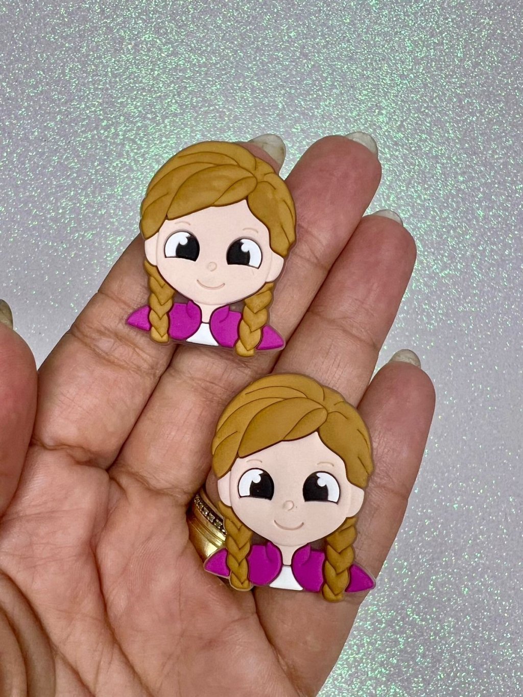 Aplique Emborrachado Princesa Ana FrrImport Ref:48785 35mm 02und