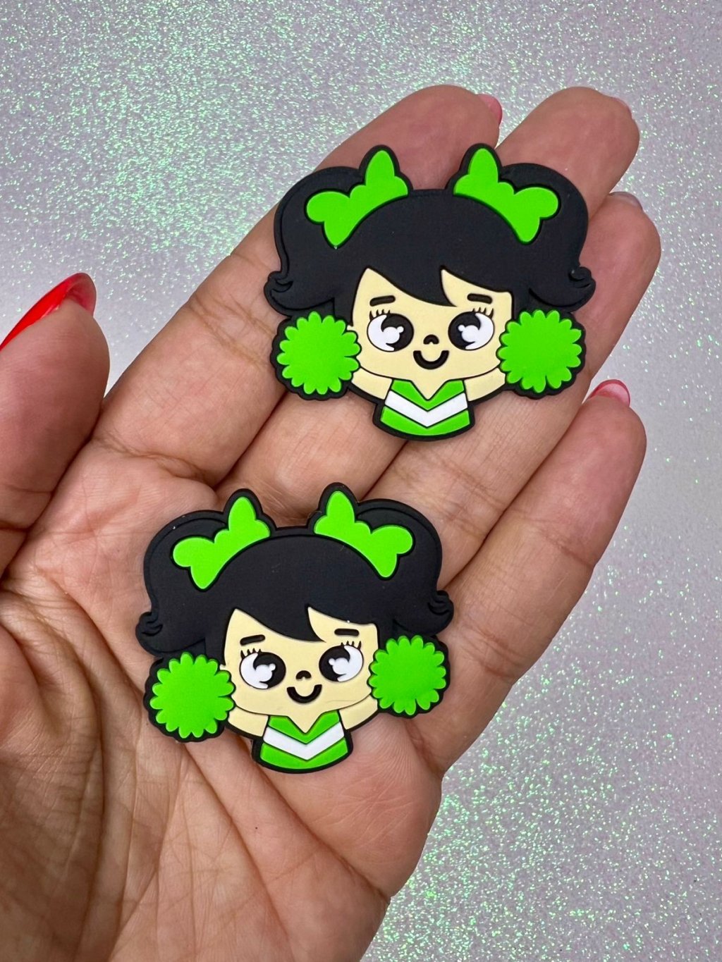 Aplique Emborrachado Menina Pompom Yama Ref:48936 VERDE 40mm 02und