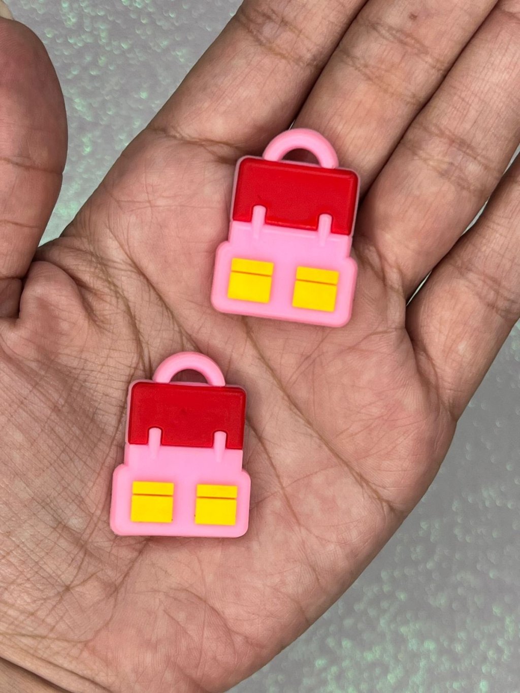 Aplique Emborrachado Mochila Rosa/Vermelho Yama Ref:49039 30mm 02und