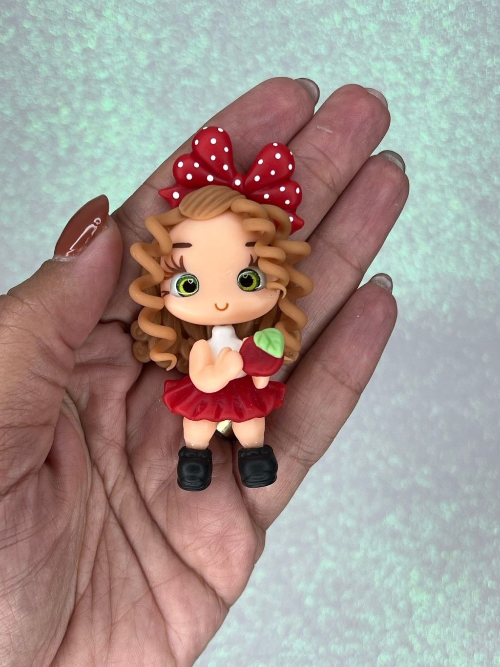 Aplique Biscuit Escolar Menina Maçã RbBiscuit SAIA VERMELHA 01und