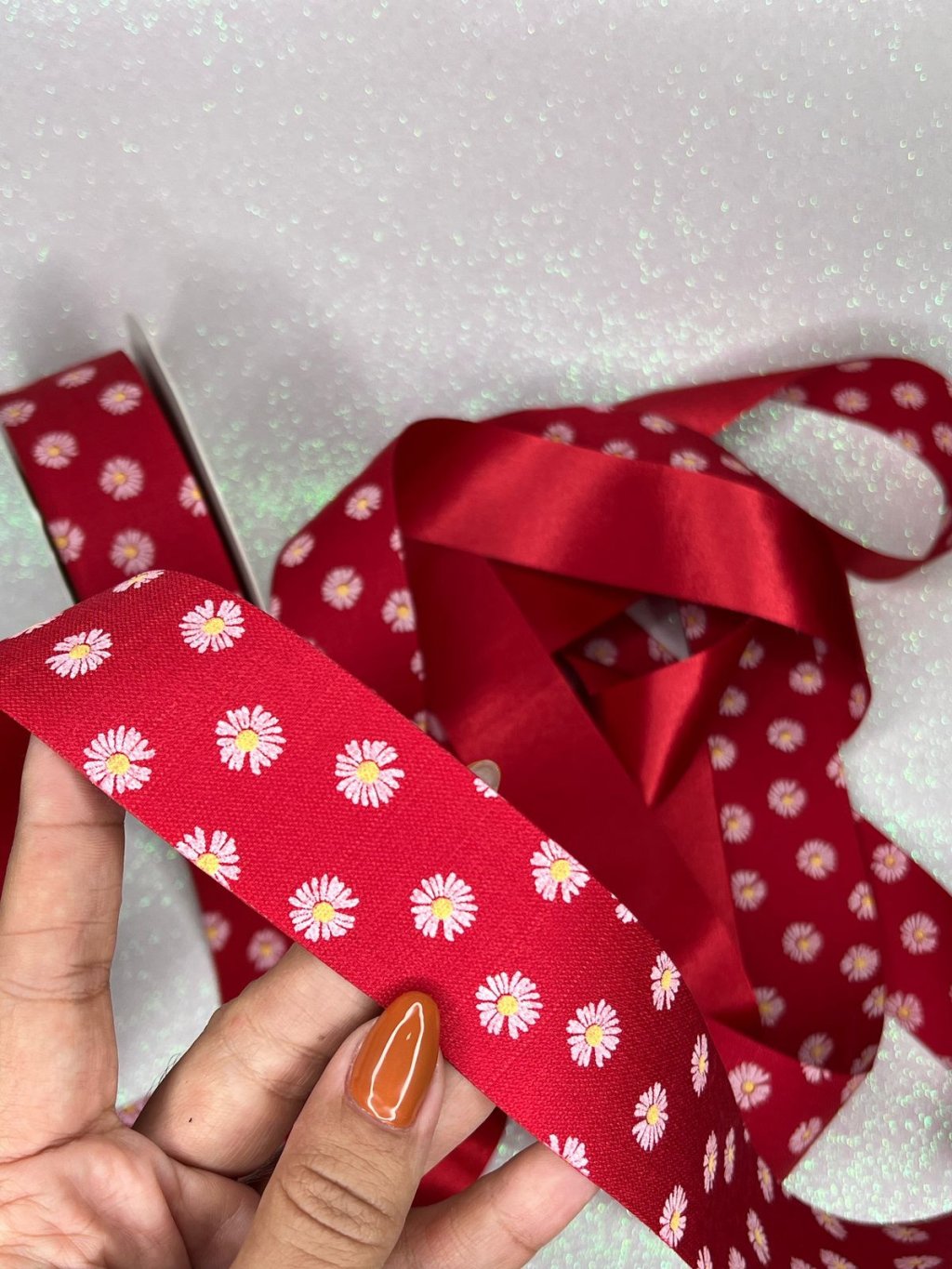 Fita Linho/Cetim Margarida Mili Ref:49575 VERMELHO 38mm 02mt