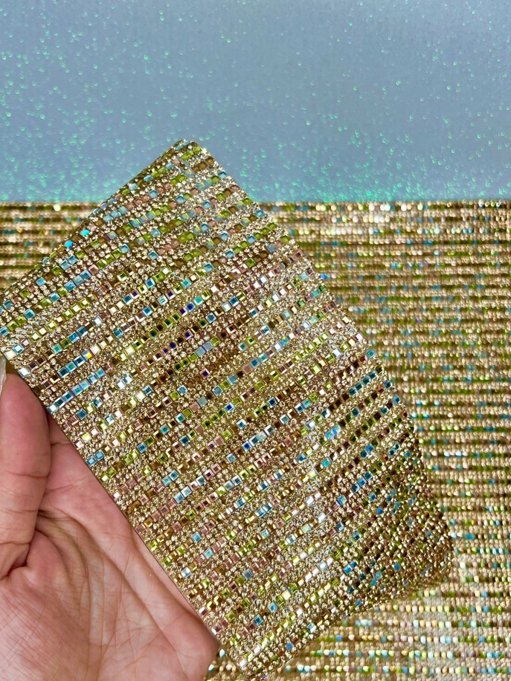 Manta Strass/Chaton Mini Quadrados NVA Ref:49813 ROSE/TONS AMARELO 10cm x 40cm