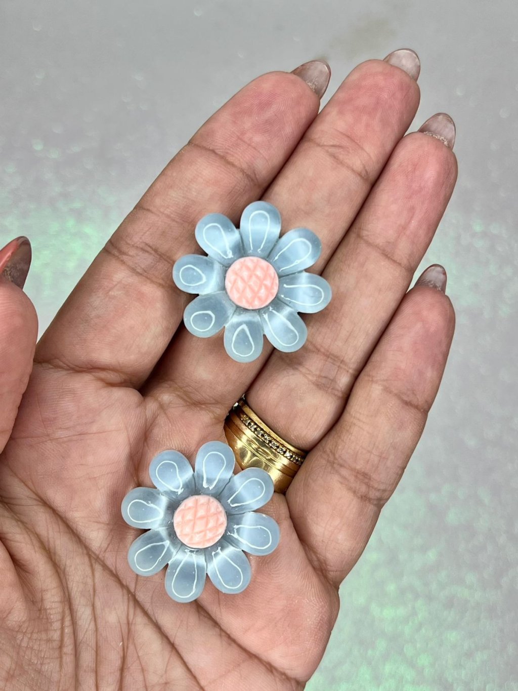 Aplique Margarida G Resina Yama Ref:50054 AZUL/ROSA 30mm 02und