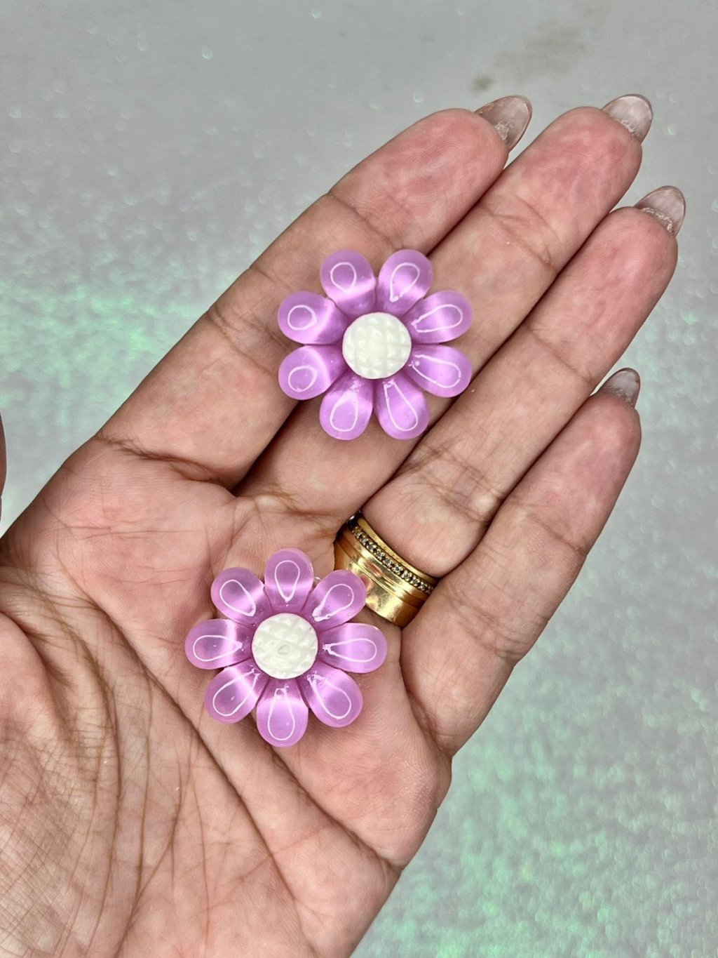 Aplique Margarida G Resina Yama Ref:50054 LILÁS/BRANCO 30mm 02und