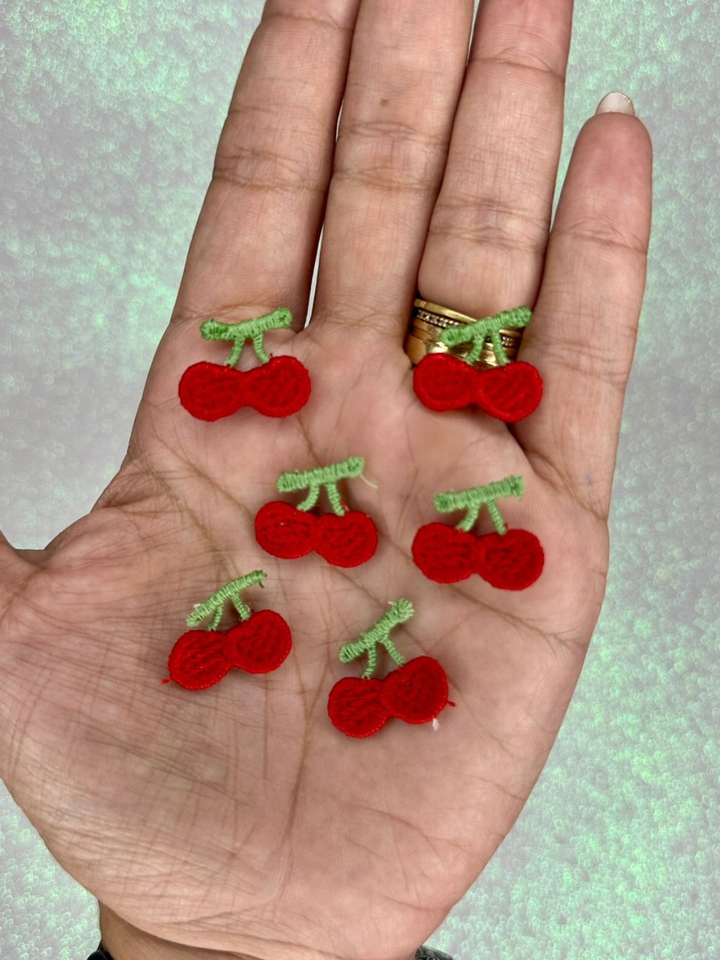 Aplique Cereja PP Bordado Lomil Ref:49216 VERMELHO 22mm 02Und