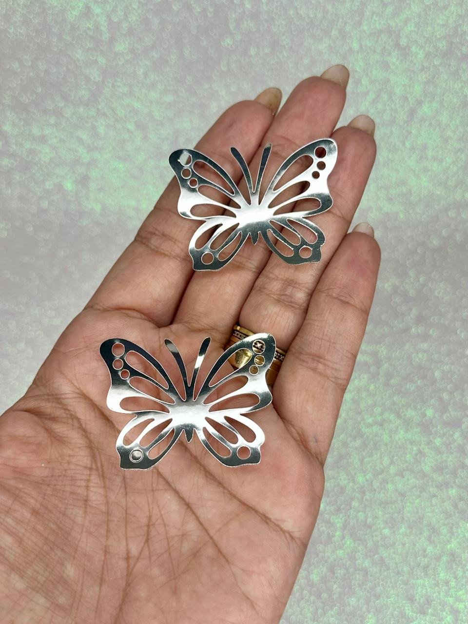 Aplique Borboleta Lonita Metalizada Lomil Ref:50128 PRATA 45mm 02und