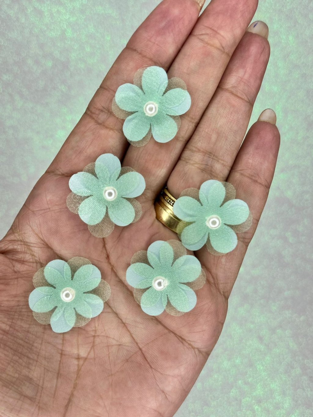 Aplique Flor Dupla Organza c/Pérola PatImport Ref:50156 ACQUA 25mm 05und