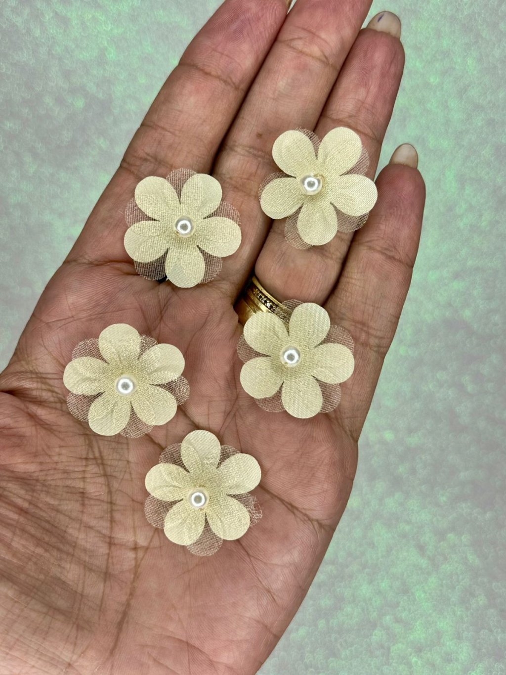 Aplique Flor Dupla Organza c/Pérola PatImport Ref:50156 MARFIM 25mm 05und