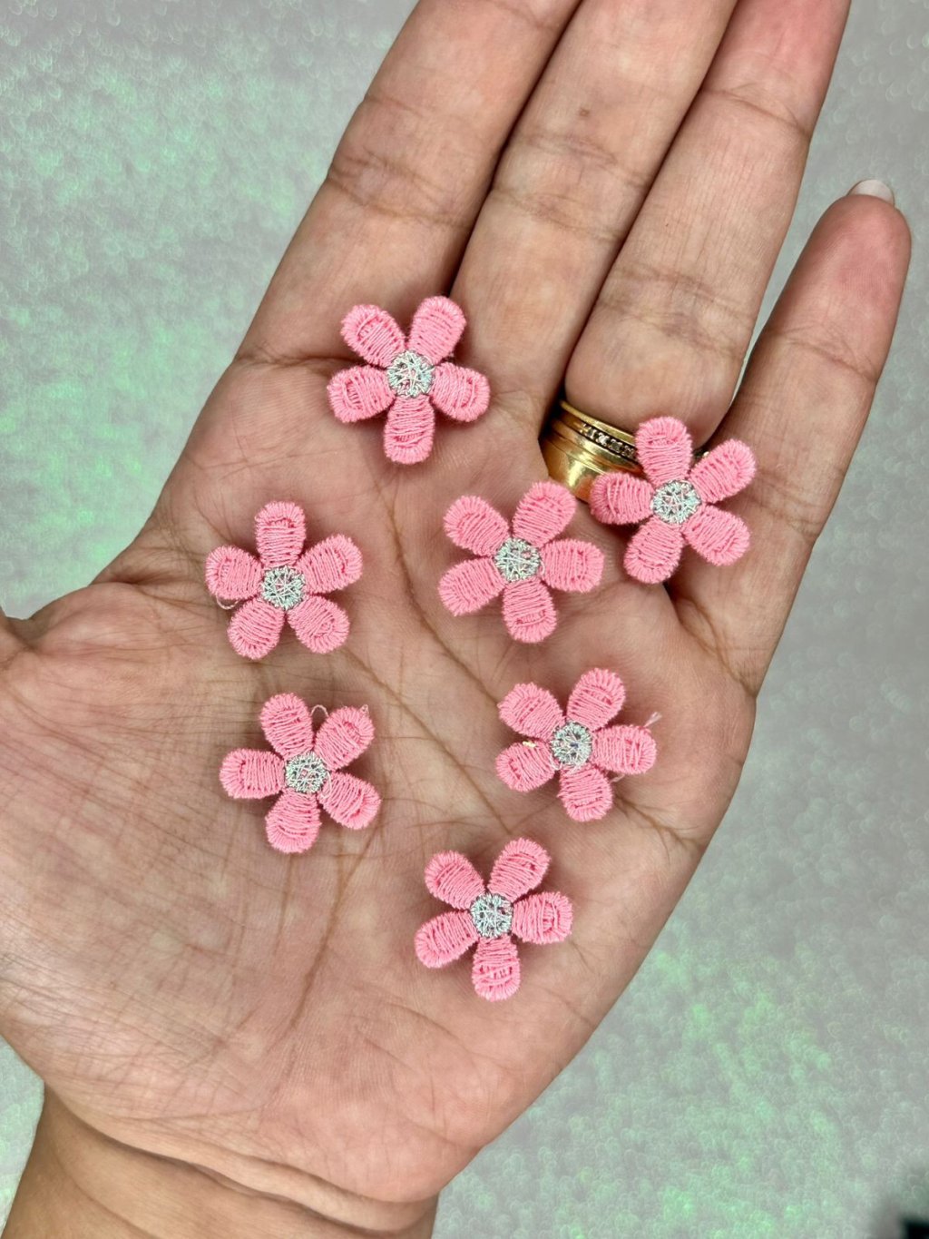 Aplique Flor Bordada PP Ref:50158 Lomil ROSA FORTE 20mm 05Und