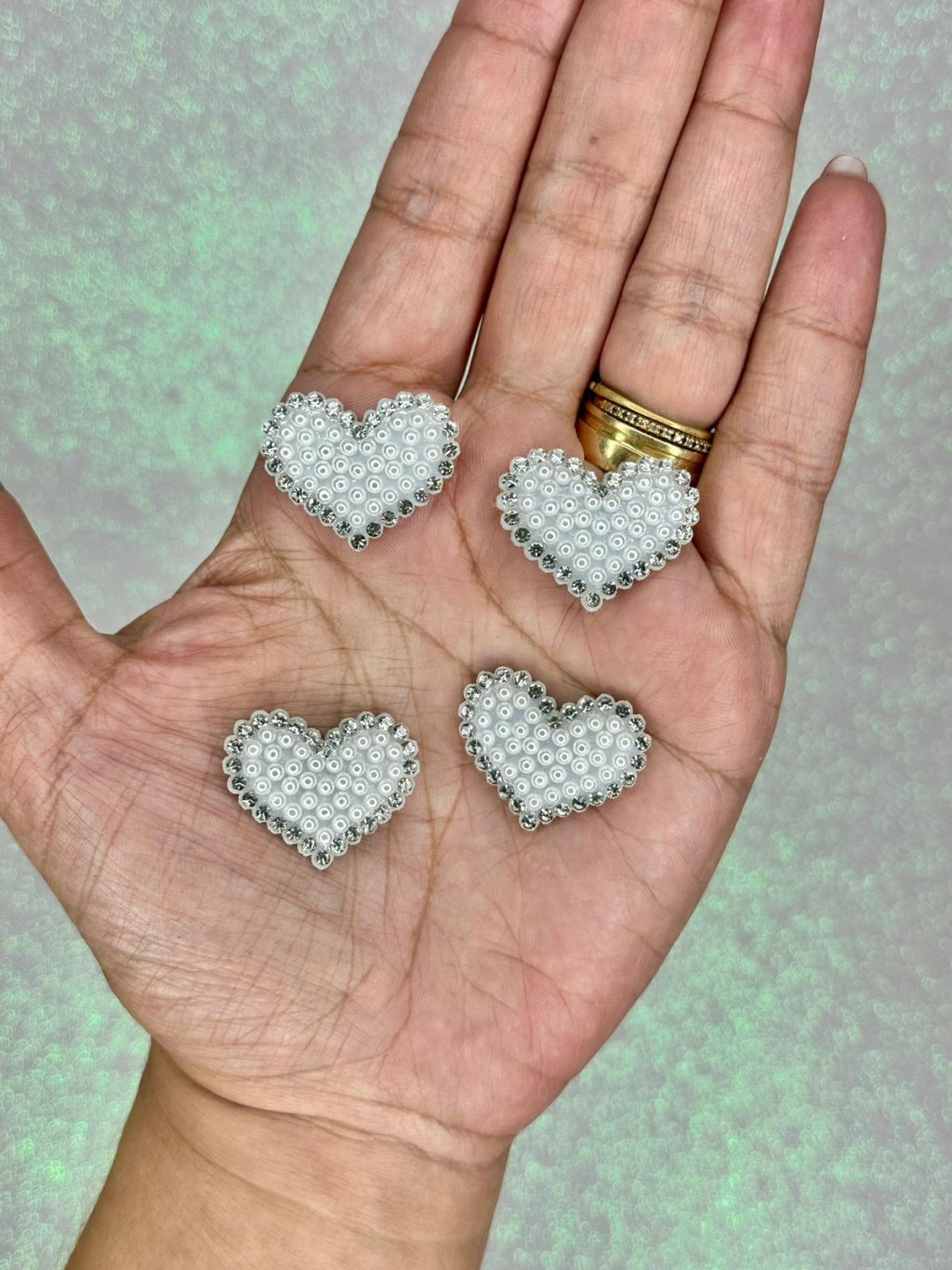 Aplique Coração Strass/Pérola Feltro Lomil Ref:50165 BRANCO/PRATA 28mm 02und