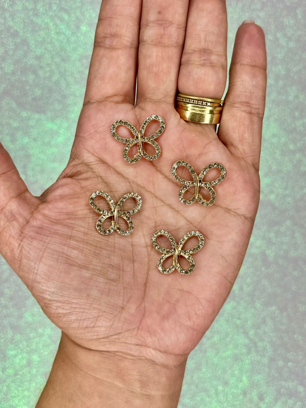 Aplique Borboleta Strass Lomil Ref:50170 OURO 2,2cm 02UND