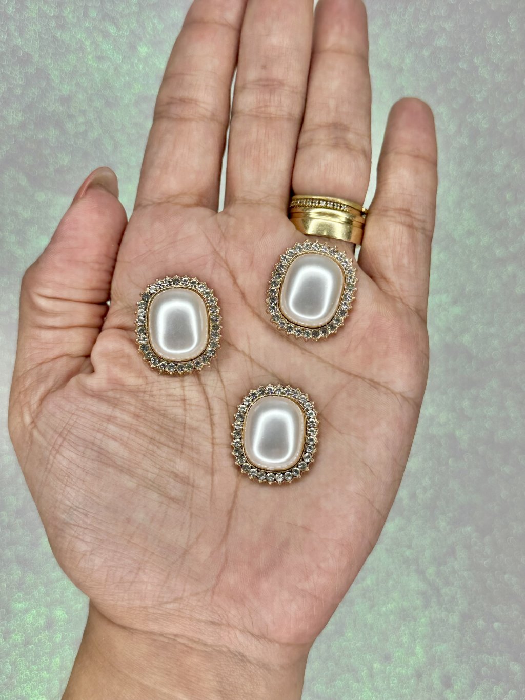 Aplique Jóia Retangular Strass/Pérola Lomil Ref:50125 OFFWHITE 2,5cm 01UND