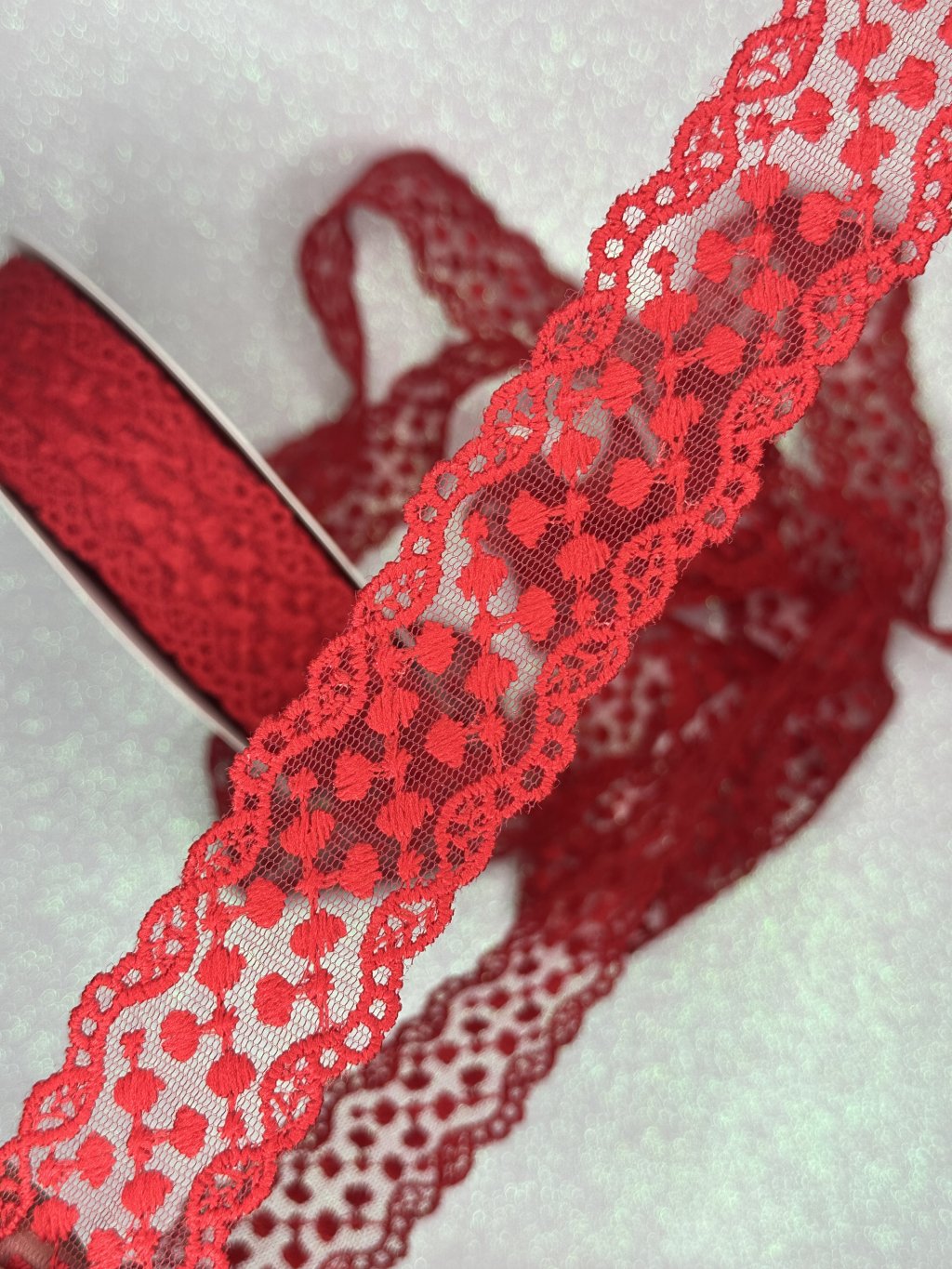 Fita Renda Ponto Cruzado Lomil Ref:50247 VERMELHA 38mm 02mt