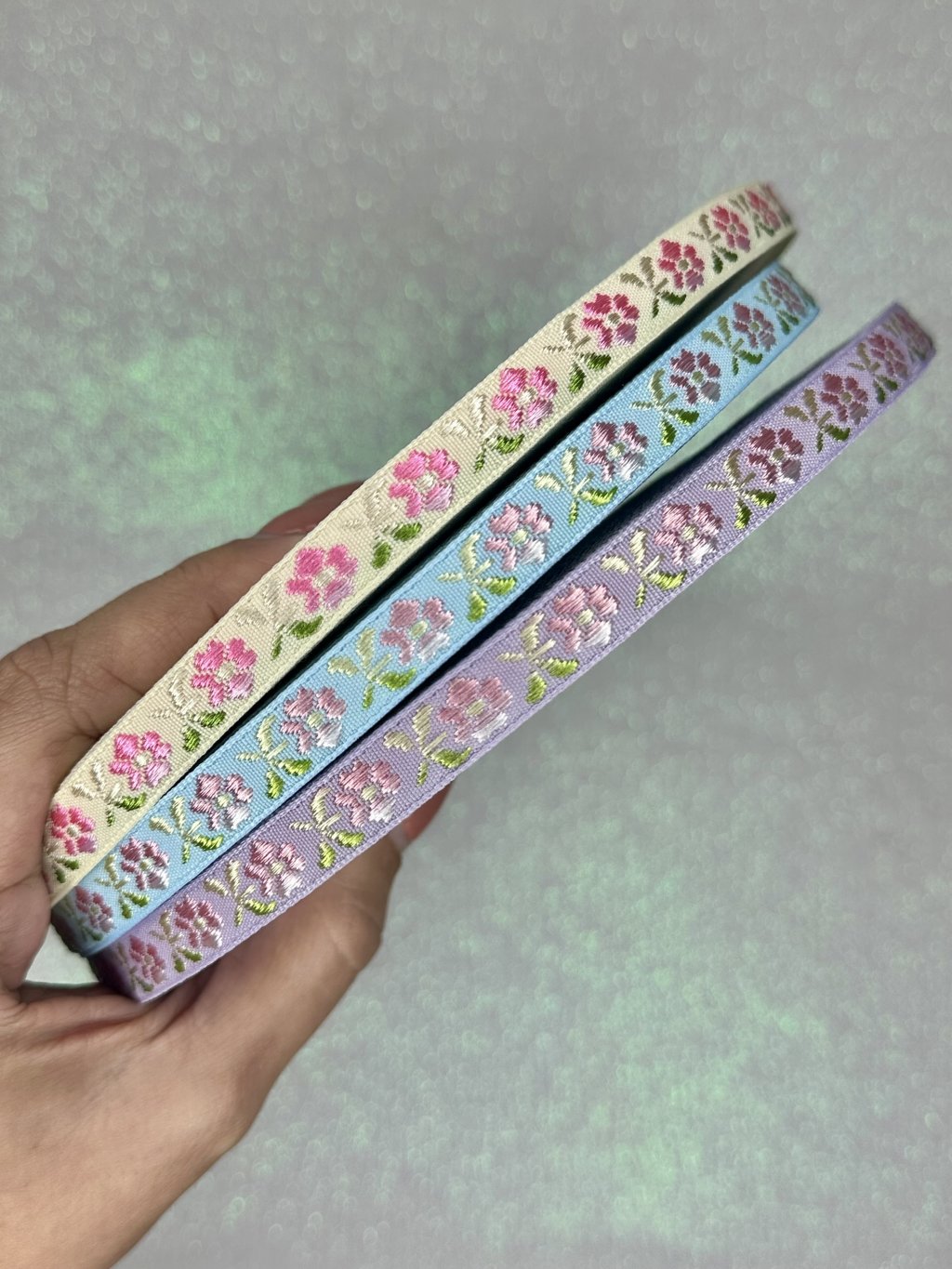 Fita Bordada Flores Lomil Ref:50251 10mm 05mt