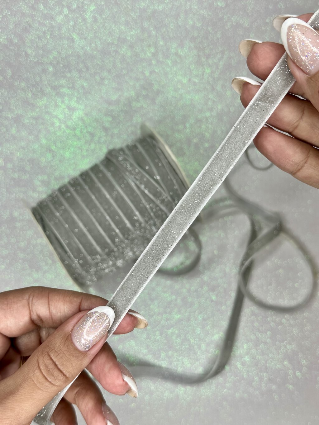 Fita Veludo Lurex Yama Ref:48770 CINZA/PRATA 10mm 03mt