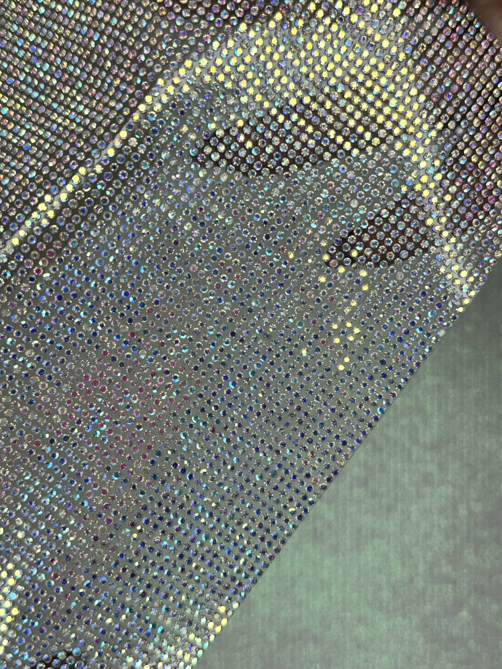 Micro Manta Strass Lomil 2mm CRISTAL IRISADO