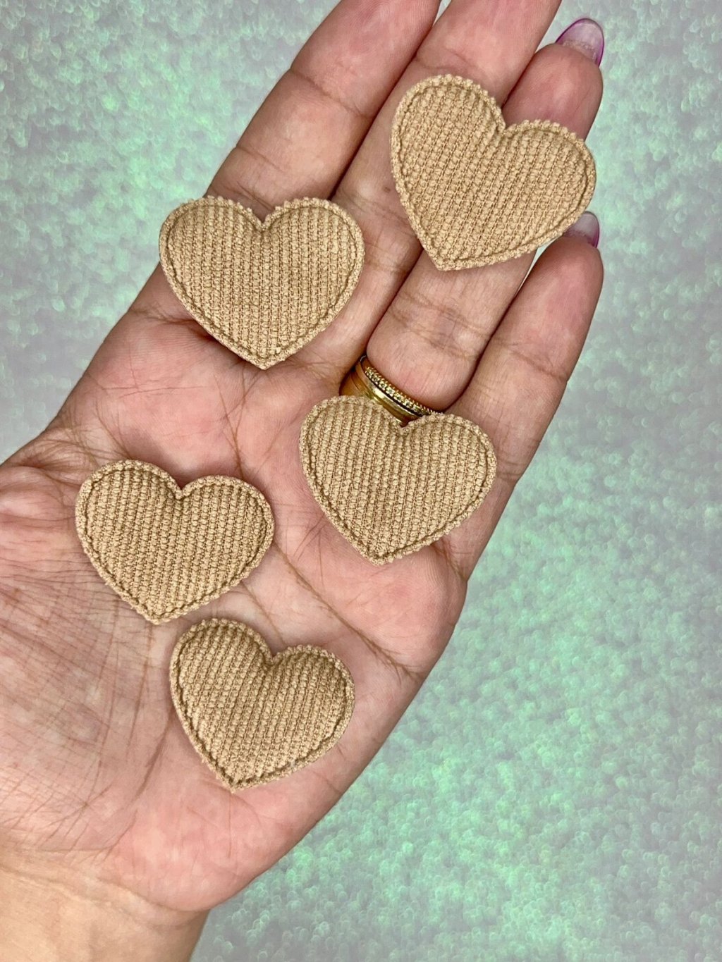 Aplique Coração Veludo Mili Ref:43574 BEGE 35mm 10und