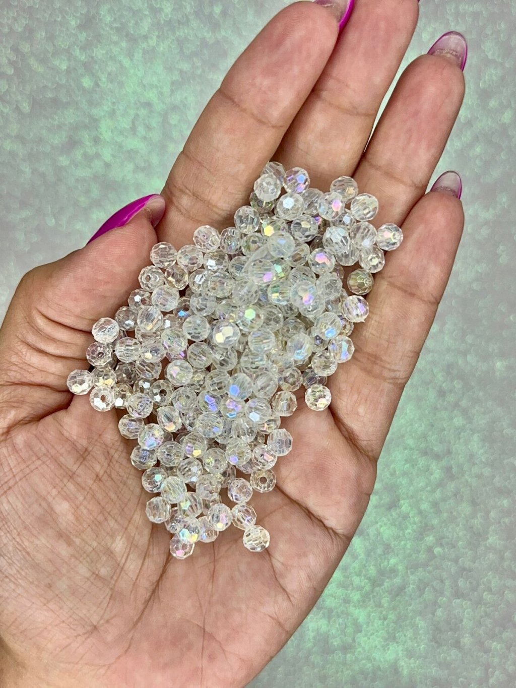 Bola Sextavada Irisada Lomil Ref:39031 Cristal 6mm 20g