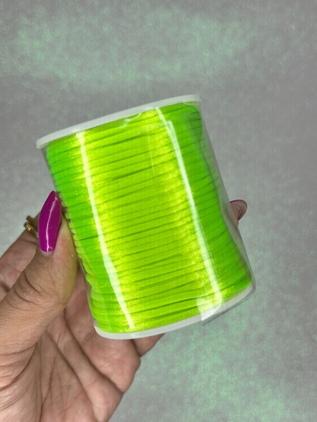 Rabo de rato cetim Yama cor640-VERDE NEON 2mm 50mt