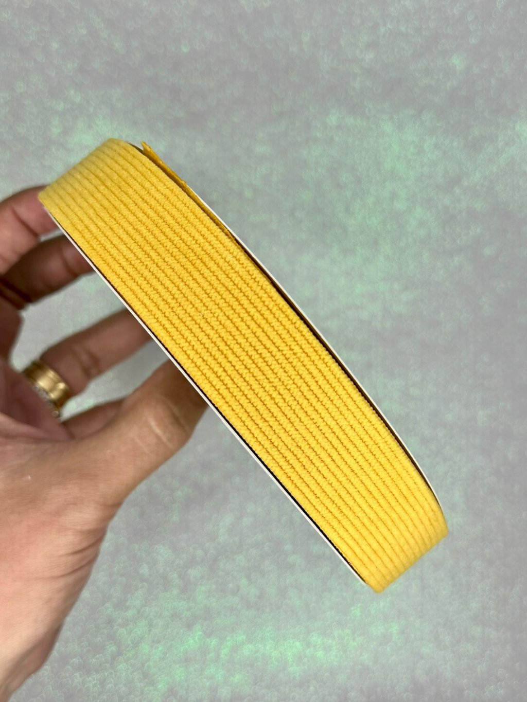 Fita Veludo Cotelê n°5 Mili 25mm 645-AMARELO 03mt