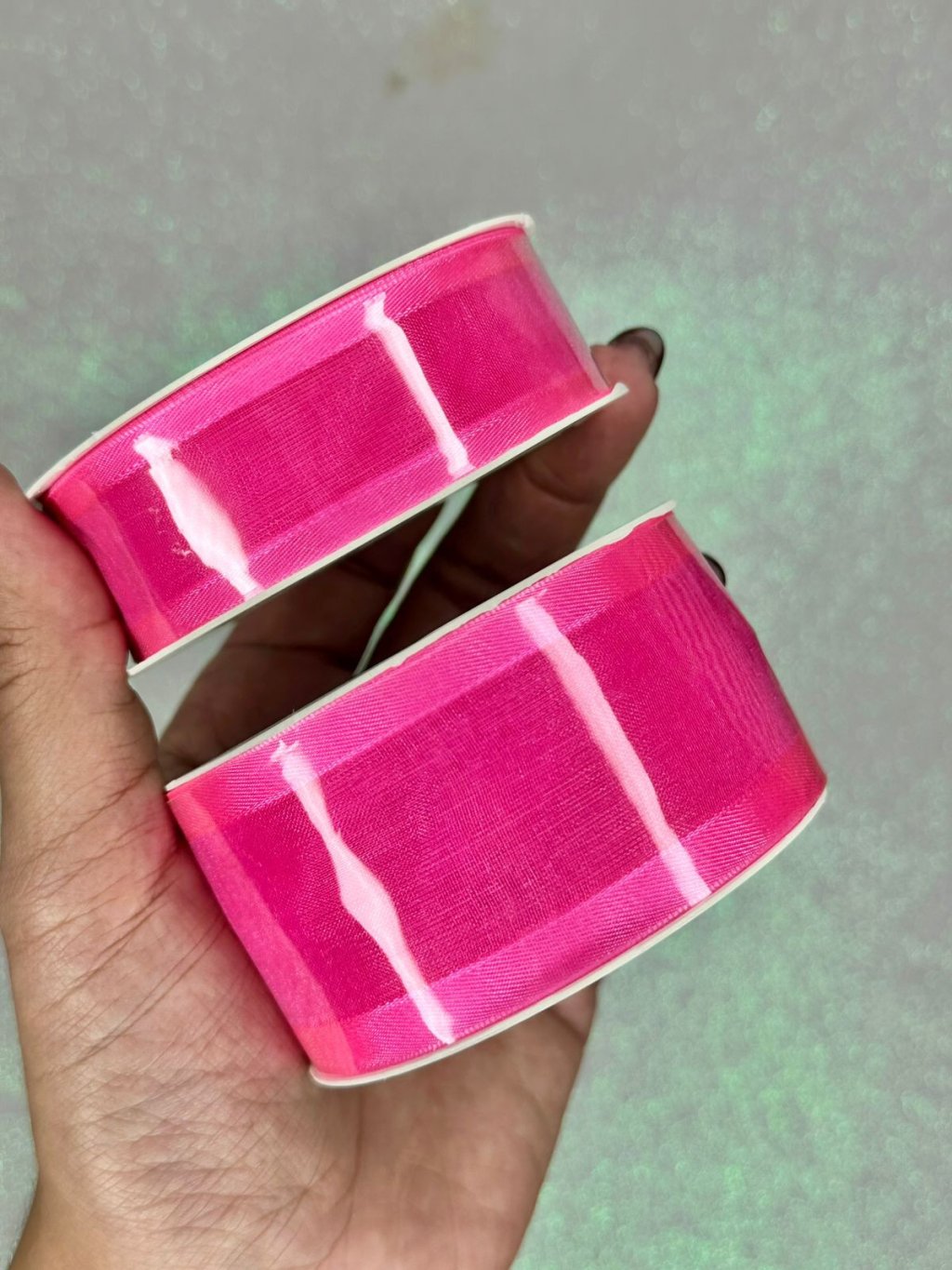 Fita Organza Borda Cetim Progresso Ref:ZC Cor2056-ROSA HIBISCO 10mt