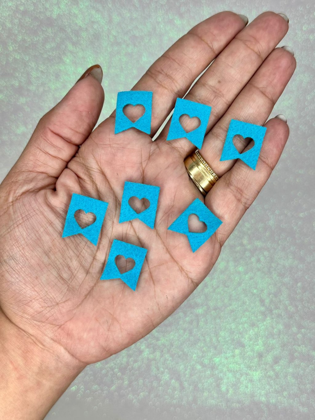 Aplique Bandeirinha Coração Feltro Ref:33327 AZUL TURQUESA 1,5x2cm 20und