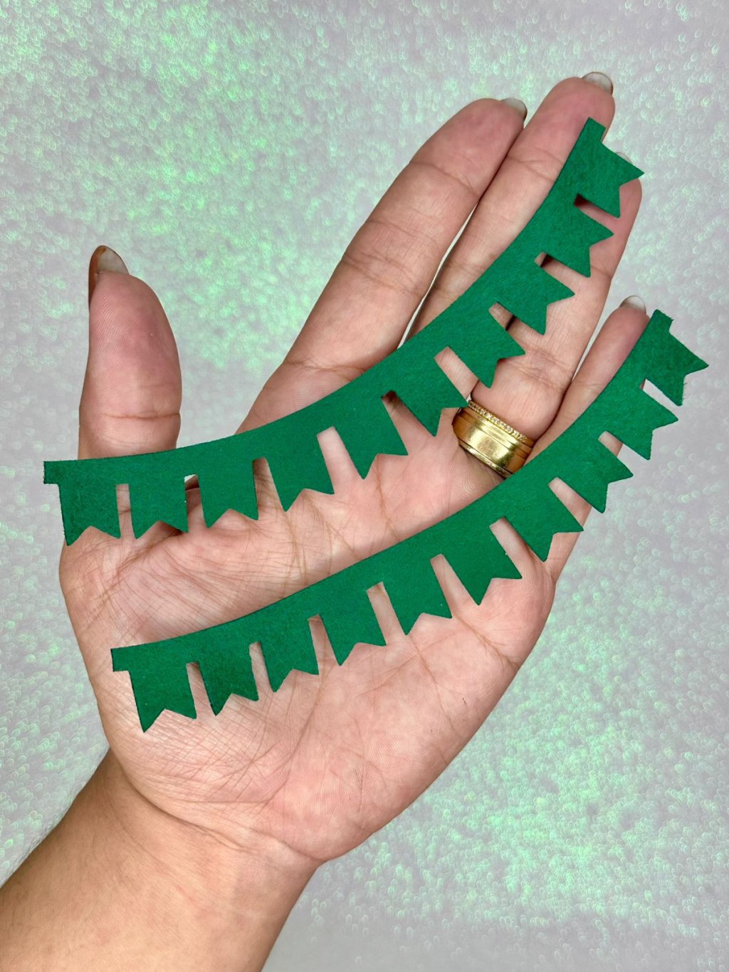 Aplique Bandeirinha Tira Feltro Ref:33330 VERDE BANDEIRA 15cm 02und