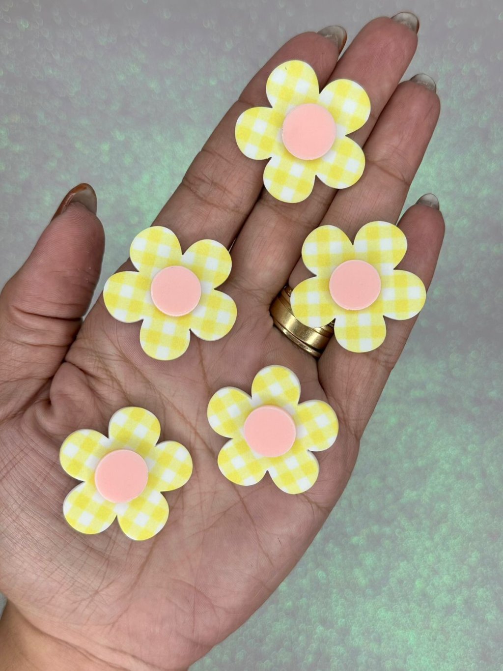 Aplique Flor Xadrez Acrílico Ref:33329 AMARELO CANDY 3,5cm 02und
