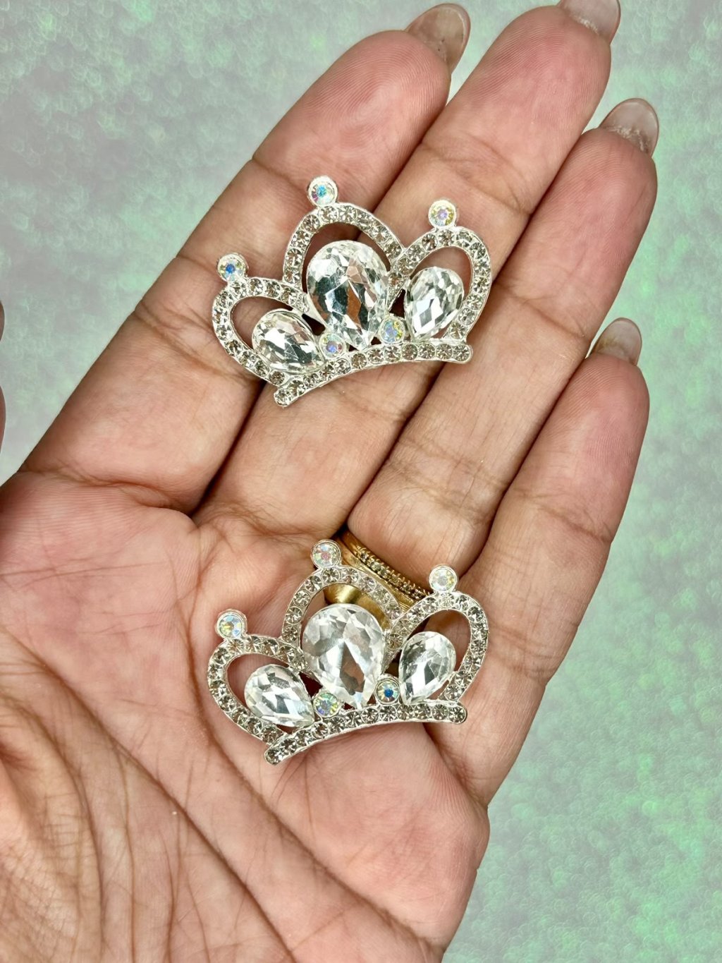 Aplique Coroa Luxo Metal/chaton Ref:33478 Lomil PRATA 37mm unidade