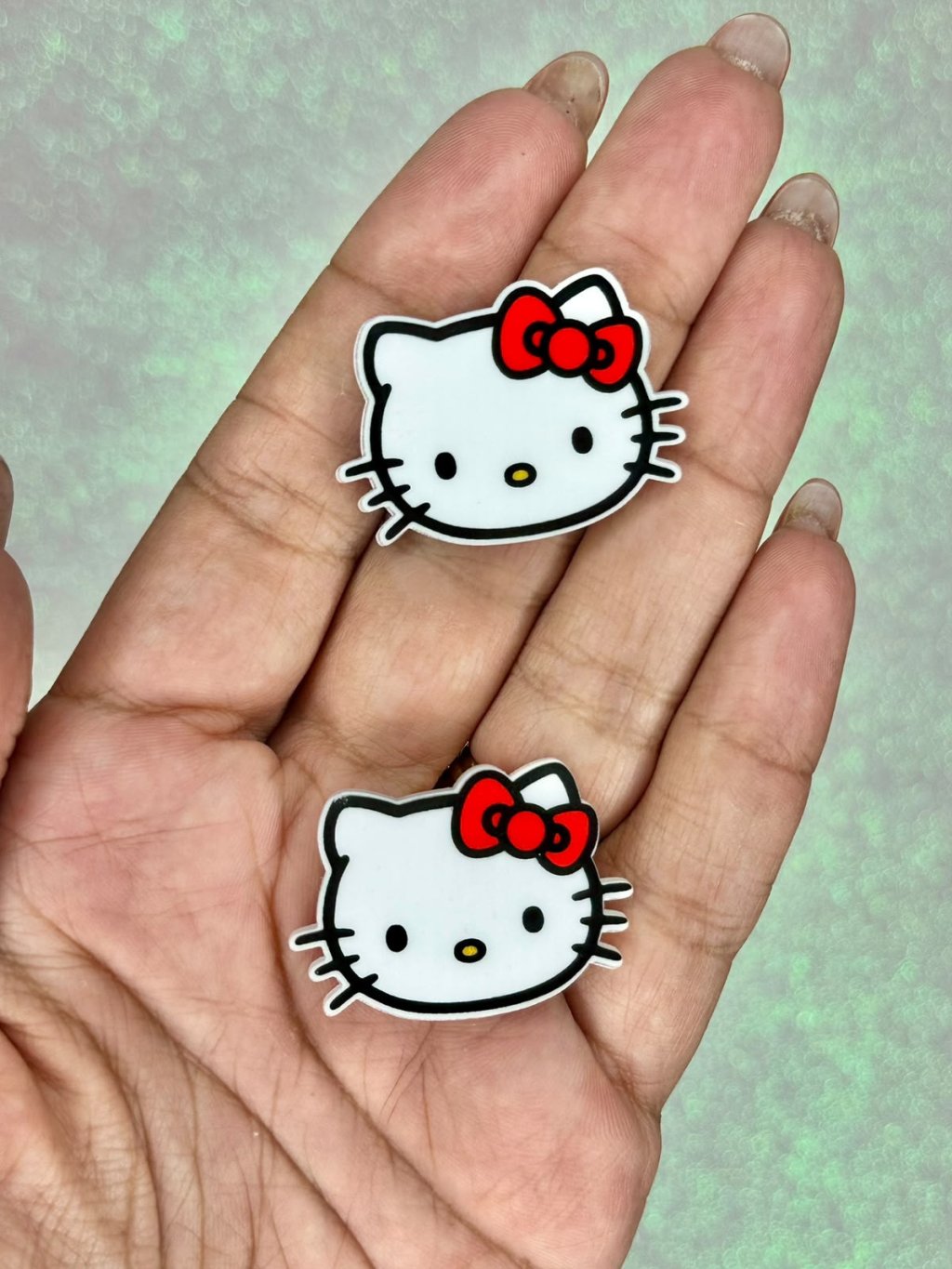 Aplique Acrílico Hello Kitty (Cabeça) Mili Ref:33465 VERMELHO 25mm 02und
