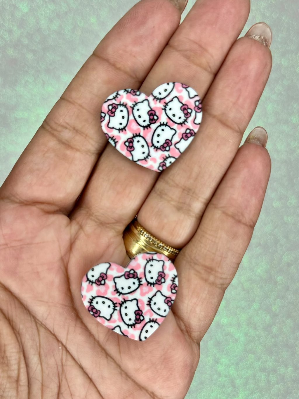 Aplique Acrílico Hello Kitty (Coração Animal Print) Mili Ref:33465 ROSA CLARO 25mm 02und